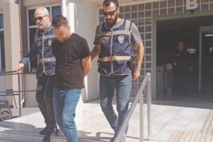 Efeler'de Cani Adamın