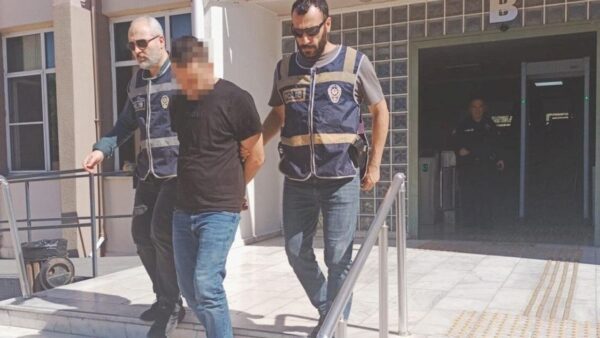 Efeler'de Cani Adamın