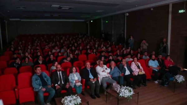Efeler’de Tarih, Mitoloji