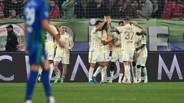 Fenerbahçe Deplasmanda Rahat