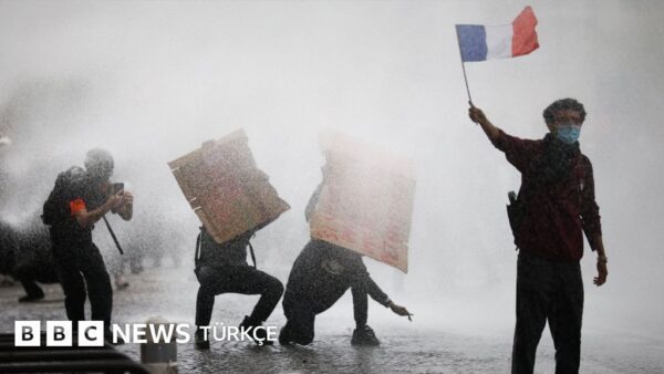 Fransa’da Öğrenci Protestoları: