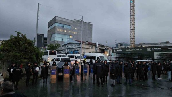 Halk TV’ye Kayyum