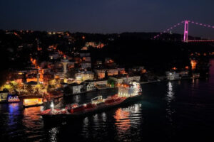 İstanbul Boğazı'nda 110m'lik