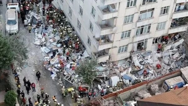 İstanbul Maltepe'de Çöken