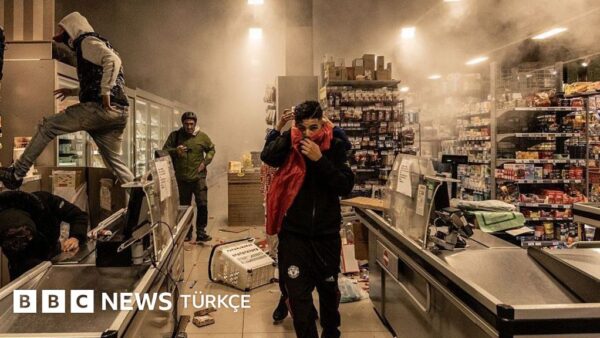 İtalya'da Sokaklar Karıştı: