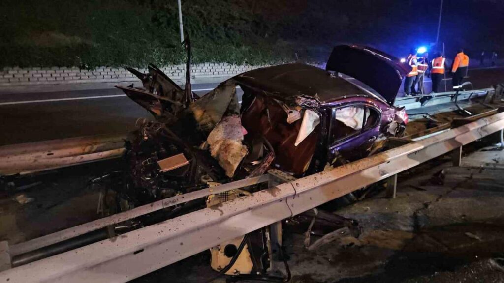Kağıthane TEM Otoyolu'nda Çarpışma: 1 Ölü, 2 Yaralı