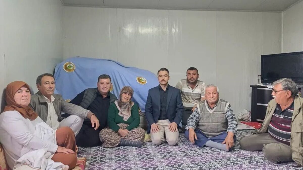 Koçarlı'da Şehit Ailesiyle