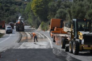 Kuşadası-Aydın Yolunda Asfalt