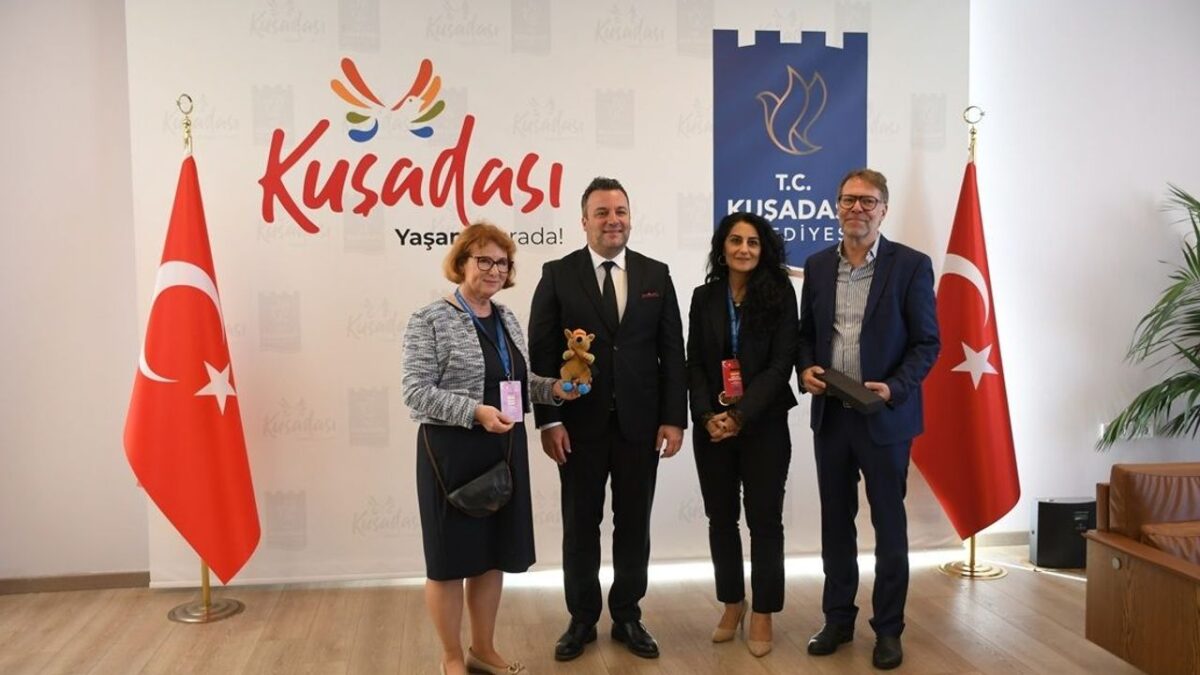 Kuşadası Kardeş Şehirleriyle