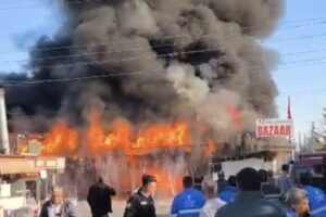 Kuşadası Pazarında Büyük