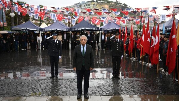 Kuşadası'nda Cumhuriyet Bayramı