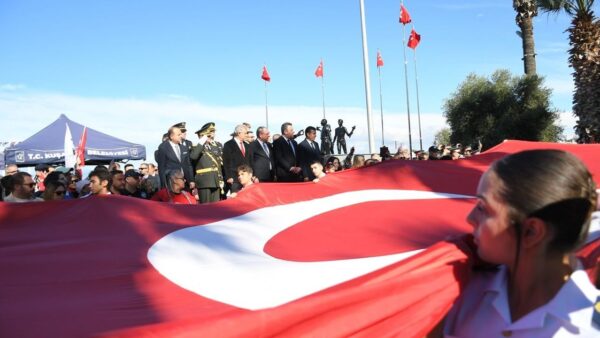Kuşadası'nda Cumhuriyet Coşkusu