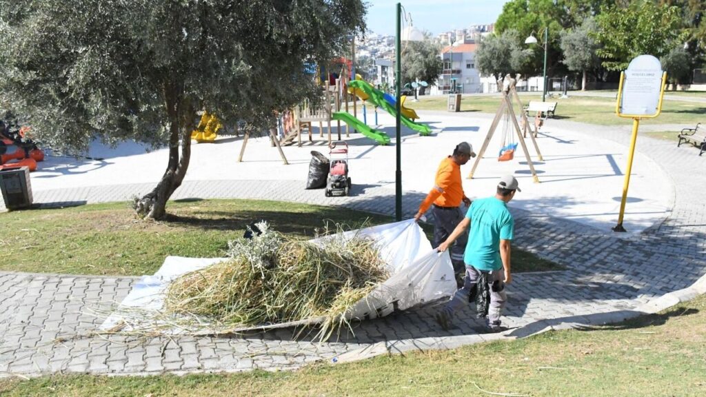 Kuşadası’nın Yeşil Dokusu Canlanıyor: Park ve Bahçe Çalışmaları