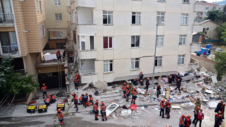 Maltepe'deki Çöküşün Perde Arkası: 3 Katlı Bina Nasıl 7 Kat Oldu?