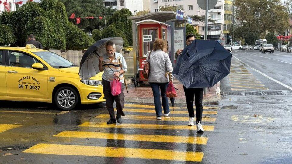 Meteoroloji'den Aydın ve 4 Bölgeye Sağanak Yağmur Uyarısı