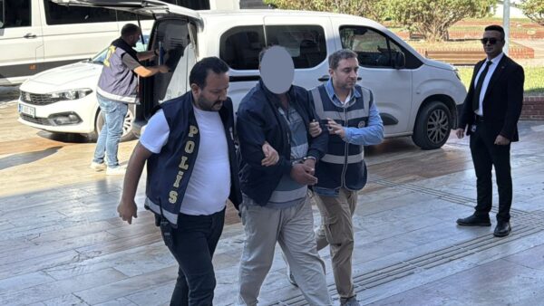 Polis Memuru Türkoğlu