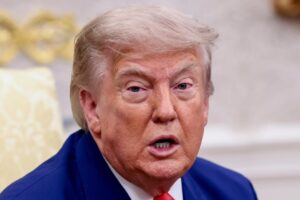 Trump: Bombardıman Uçaklarını