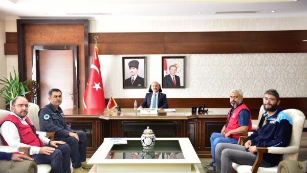 Vali Varol'dan Yesevi