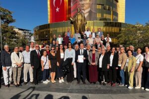 Yeni Parti Efeler’de